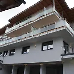 Alpin Apartament *